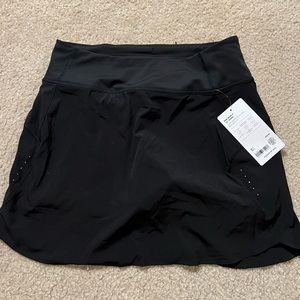 New Athleta, Run With it 16” Skort